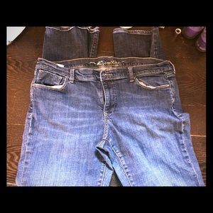 Old Navy The sweetheart women’s jeans size 14 L